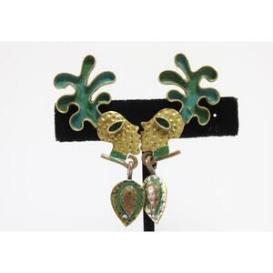 Casa Maya "The Kiss" Earrings 1950s, Mexico Brass & Green Enamel